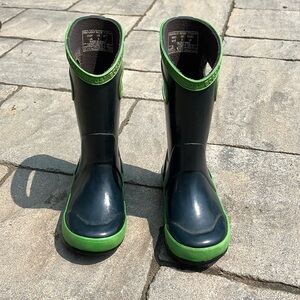 Bogs Rain Boots Navy and Green Little Kids Size 9